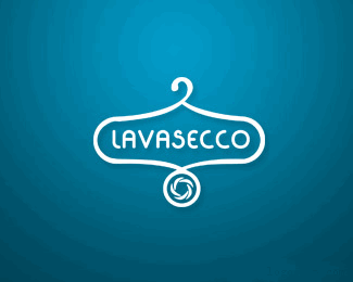 干洗和洗衣服的洗衣店Lavasecco